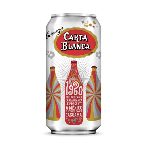 Lata de Carta Blanca ilustrada con una botella de caguama y el año 1960, sobre rayos rojos y dorados.